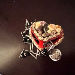 Seashell Jewelry box with 3 Necklaces